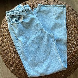 The 90s Relaxed Jean